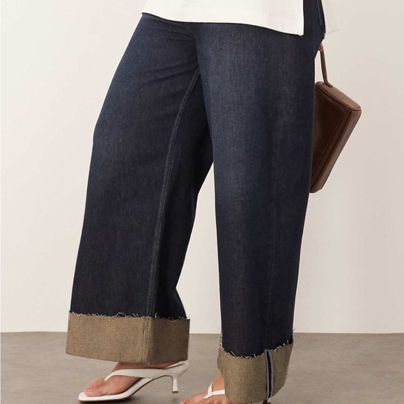 Women's Straight Leg Dark Blue Jeans - Picture 3 of 3
